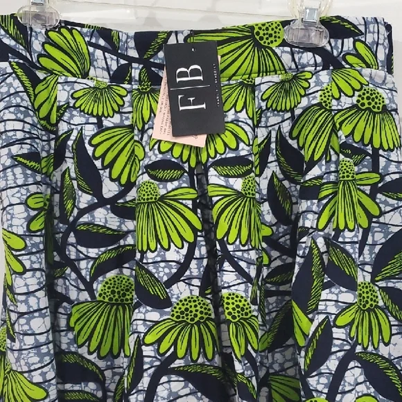 Francis & Benedict Green Floral batik Like Maxi Skirt From Togo NWT - Picture 3 of 10